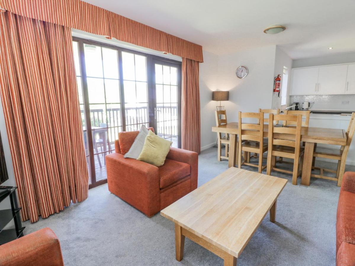 Brunston Castle Lodge ガーバン エクステリア 写真